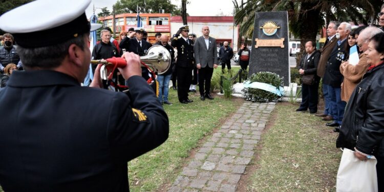 homenajes a 40 años del hundimiento del Crucero General Belgrano – InfoRegión