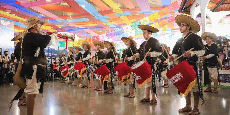 Pabellón de Pueblos Mágicos y Turismo atiende a más de 10 mil visitantes