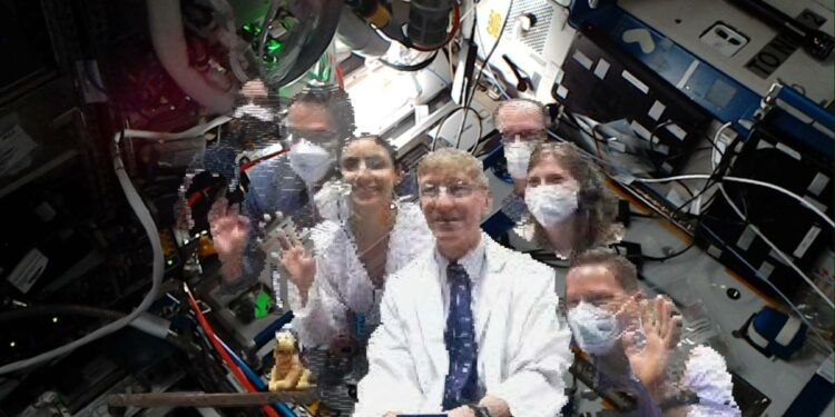 ¡Al infinito y más allá! La NASA logra el primer ‘holotransporte’ espacial – El Financiero