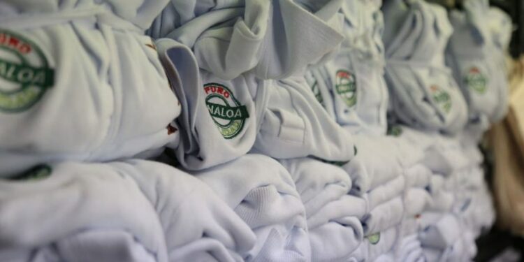 UNIFORMES ESCOLARES
