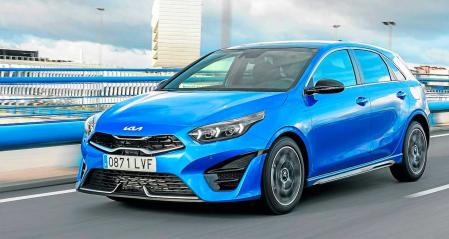 El KIA Ceed  tiene unas dimensiones de 4,31 metros de longitud por 1,80 metros de ancho y 1,44 metros de alto