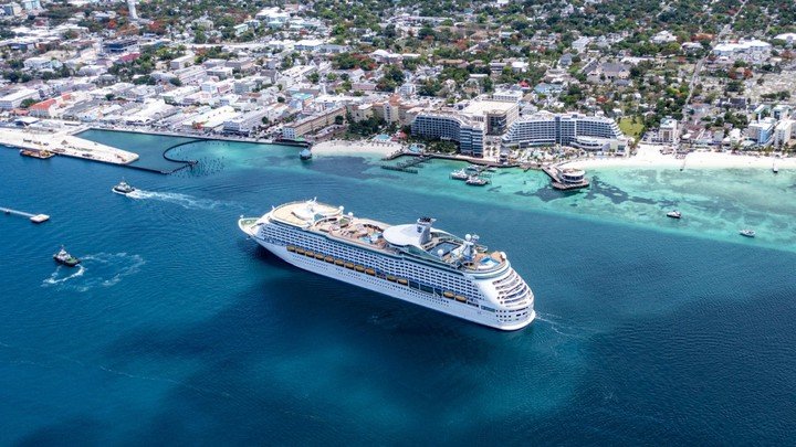 Bahamas, uno de los destinos de ensueño a los que se llega en crucero. Foto: Royal Caribbean.