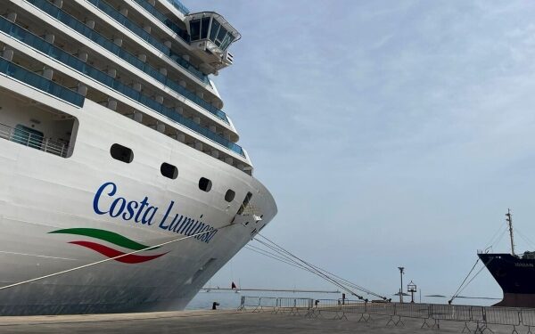 Puerto de Brindisi espera al crucero Costa Luminosa cada viernes hasta noviembre