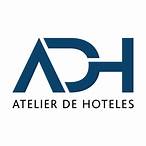 Lujo Descalzo® es la propuesta sofisticada y vanguardista de ADH · ATELIER de Hoteles que combina sus característicos pilares de Hospitalidad Hecha a Mano® y Servicio Adictivo®