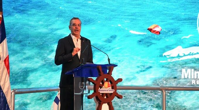 Abinader anuncia la ejecución de un puerto de crucero en Samaná que iniciará su construcción en julio