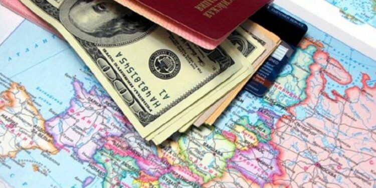 Agencias de turismo dolarizan hasta las reservas