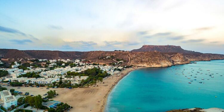 Andalucía ofrece baño perfecto verano, recorremos mejores playas