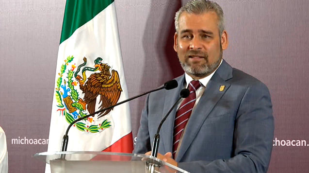 Asegura Bedolla que él pagó sus viajes a Aguascalientes y a Cancún