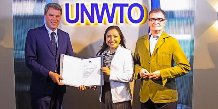 Bogotá se une a la Red de Destinos Turísticos Sostenibles INSTO