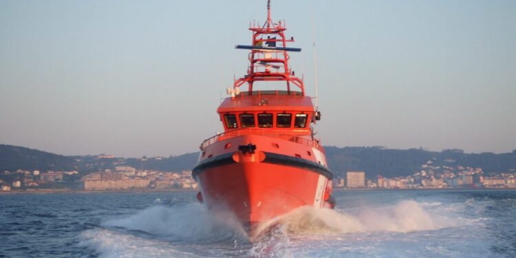 Buscan a una mujer caída al mar desde un crucero a 75 millas de Mallorca