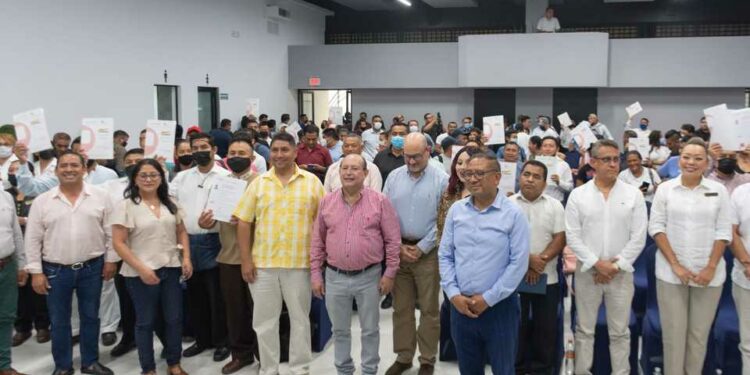 CROC entregó este viernes 118 de los 3 mil Certificados de Competencia Laboral