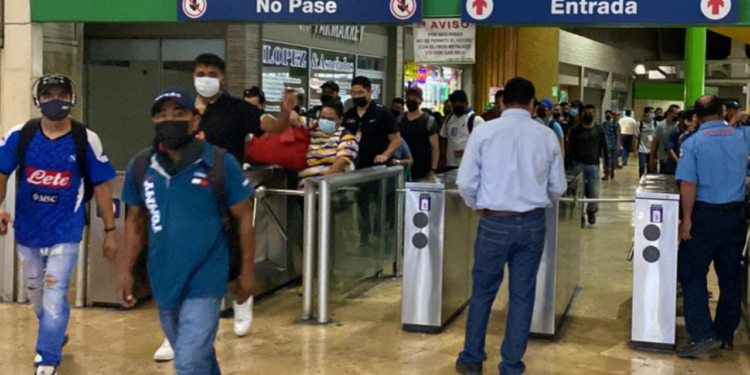 Cancelan descuento multiviajes en boletos del Metro