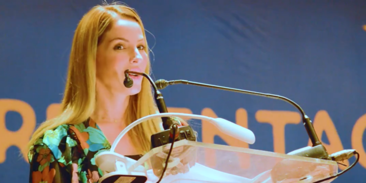 Patricia Lobeira Rodríguez considera que el Carnaval de Veracruz recitará completamente el turismo en el Puerto.