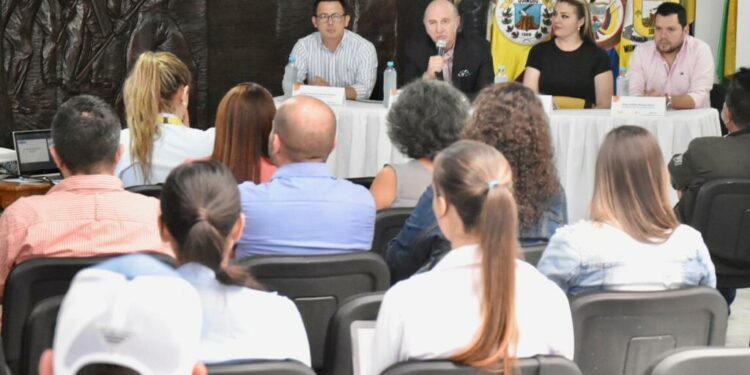 Con más de 80 agencias de viajes quindianas, viceministro de Turismo socializó la campaña ‘Vuela Sin Parar’