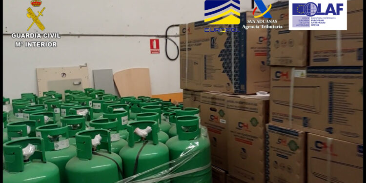 Desarticulada una organización criminal dedicada al tráfico ilícito de gases de efecto invernadero