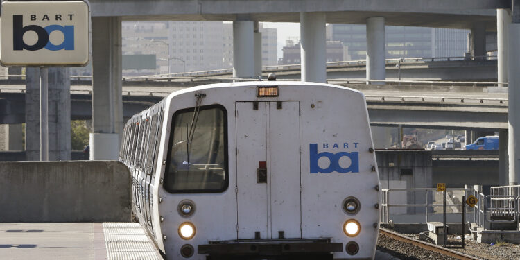 Durante septiembre, el BART ofrecerá descuentos del 50% en sus viajes | Univision 14 San Francisco KDTV
