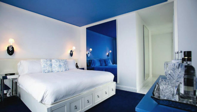 Interior de una de las habitaciones del hotel.