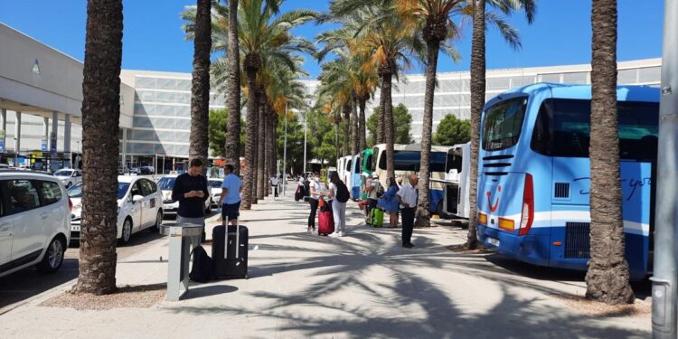 El número de viajes de residentes en Baleares aumenta un 2,9% en el primer trimestre y se sitúa en 917.832