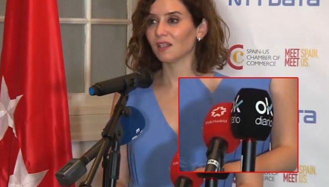 El surrealista viaje de Ayuso a Miami que culmina con una rueda de prensa para Telemadrid, 'Okdiario' y Efe