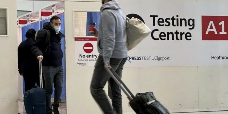 Estados Unidos elimina requisito de prueba COVID-19 para viajes