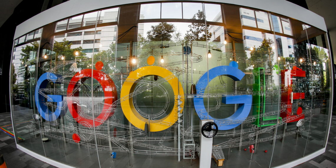 Logo en una sede de Google.