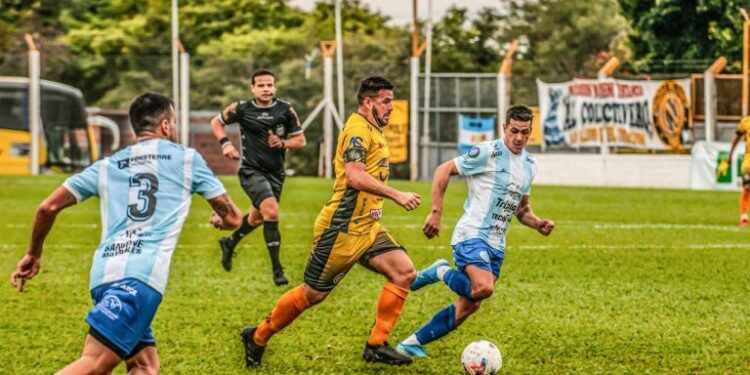Federal A: Crucero bajó a Gimnasia con un golazo agónico de Pinti y llegó a la punta
