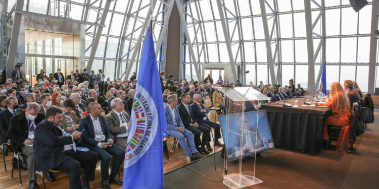Guerrera en la Conferencia Hemisférica de Hidrovías: “Queremos que esta vía navegable troncal integre al turismo, a la producción, a nuestro país y a toda la región”