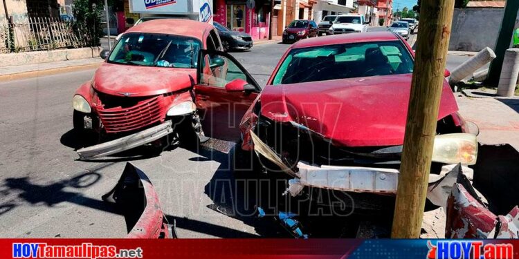 Hoy Tamaulipas - Choque en Tamaulipas Se pasa alto causa choque y deja dos lesionados en Nuevo Laredo