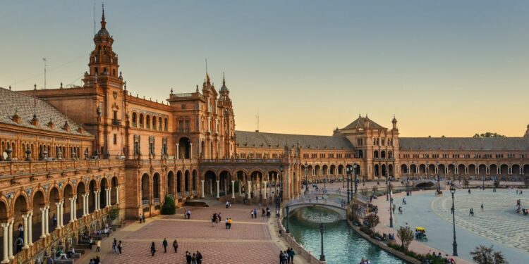 Así serán las vacaciones de los españoles en un verano con los precios disparados