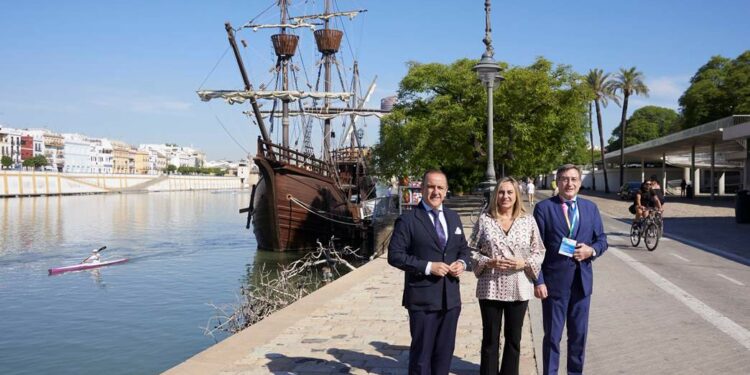 La APS cerrará 2022 con más de 40 escalas de cruceros y ofrece el estuario a...