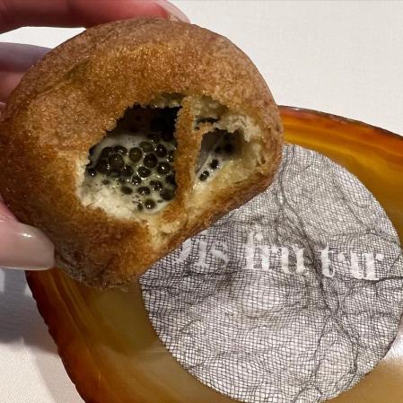 Uno de los platos que Dua Lipa probó en el Disfrutar