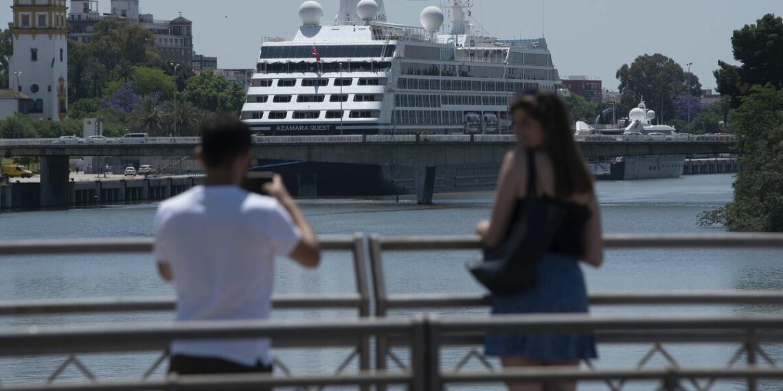 Los principales agentes del sector de cruceros se dan cita en Sevilla este jueves