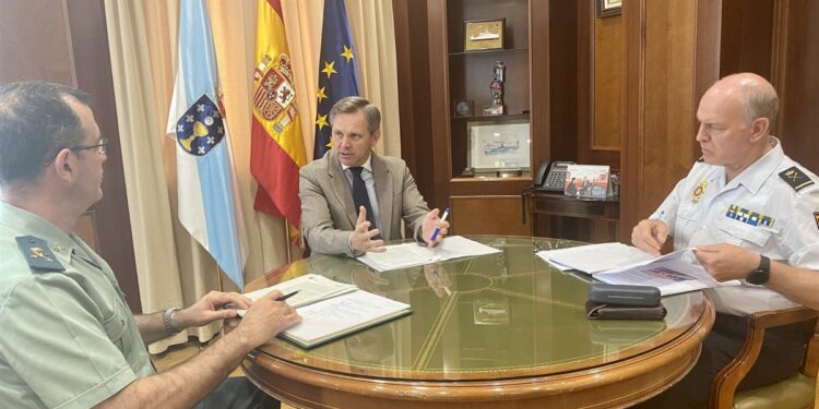 Más de 200 agentes de Policía y Guardia Civil reforzarán la seguridad en Galicia durante la temporada turística