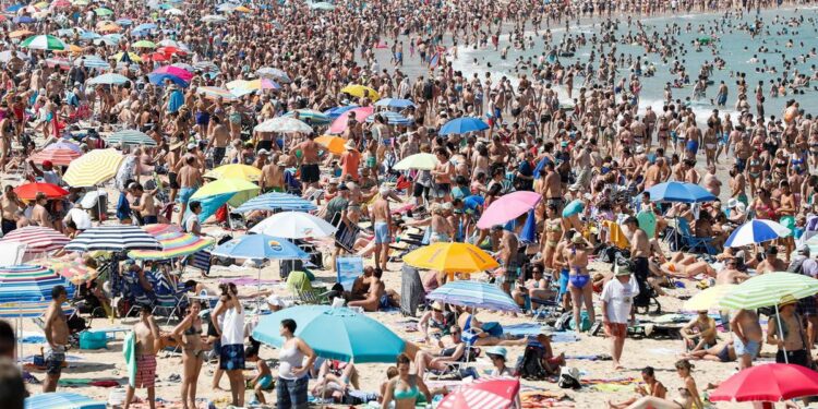 No estamos solos. España también está luchando para hacer frente al fuerte repunte de los viajes
