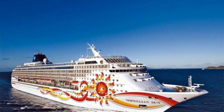 El Norwegian Sun, barco que hará escala en Canarias a partir de noviembre./