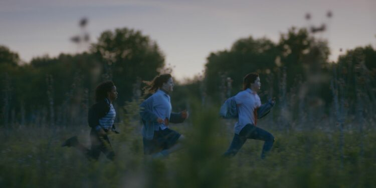 Camryn Jone, Riley Lai Nelet, Sofia Rosinsky y Fina Strazza dan vida a las cuatro protagonistas. (Prime Video)
