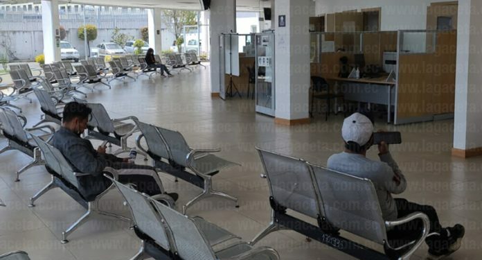 Registro Civil amplía horario para la entrega de cédulas y pasaportes