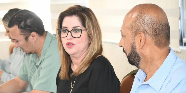 Rosario Torres no escucha a quienes ven pronta su salida de Turismo