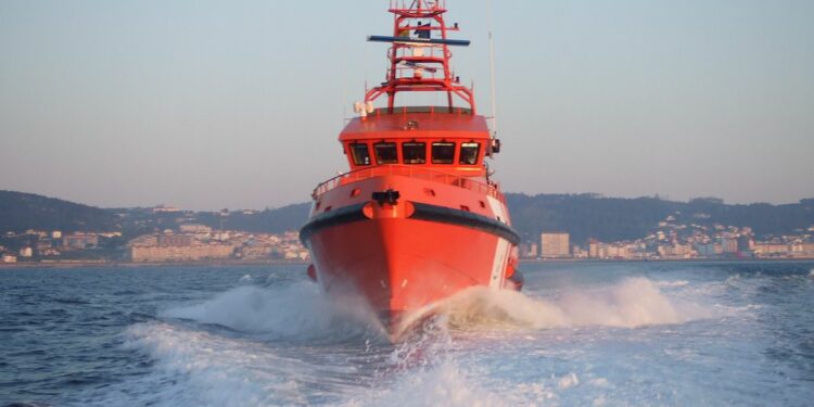 Salvamento Marítimo busca a una mujer que cayó de un crucero de madrugada cerca de Baleares | España