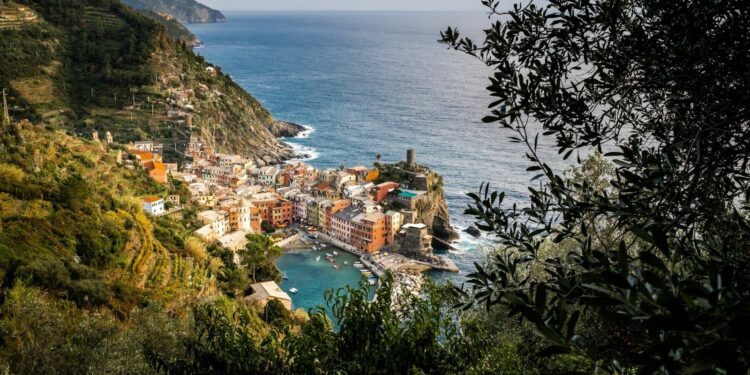 Seis pueblos europeos para encontrar aventuras épicas este verano