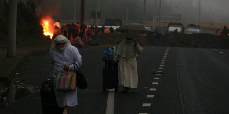 USA recomienda evitar viajes a Ecuador por las protestas y la delincuencia