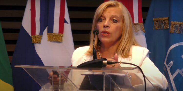 Uruguay apuesta por la integración sudamericana para potenciar la industria de cruceros