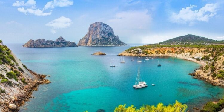 Viajes El Corte Inglés lanza un crucero por el Mediterráneo a precio de IMSERSO, solo 245 euros