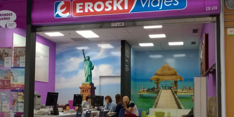 Viajes Eroski crea la figura del Asesor de Viajes en Remoto