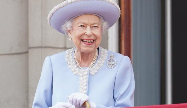 ¡Ha dado 42 vueltas al mundo! Los innumerables viajes de la reina Isabel II sin necesidad de pasaporte