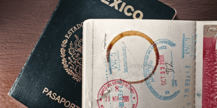 ¿Puedes usar tu pasaporte si está roto, rayado o dañado?