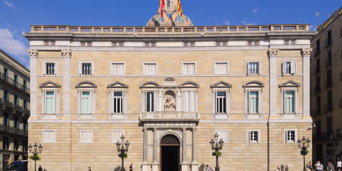 Transfiere el gobierno a la Generalitat los primeros 50 millones para recuperar al turismo