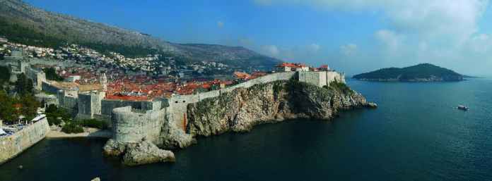 Descuentos y excursiones incuidas en el crucero marítimo de Atenas a Dubrovnik de CroisiEurope