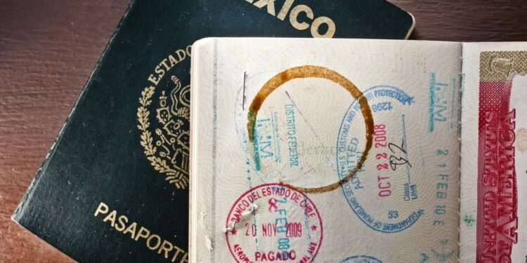 5 cosas que no sabías de los sellos de los pasaportes