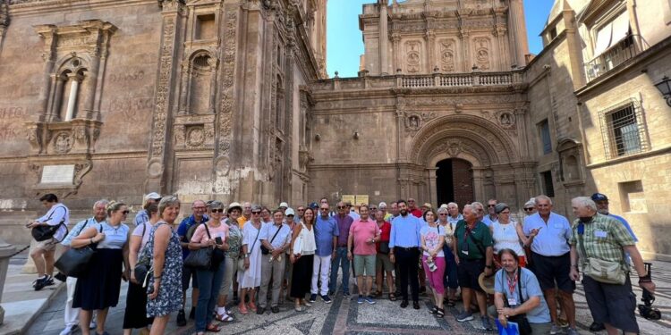 Agentes de viajes y prescriptores visitan Murcia para reactivar el programa de vacaciones senior 'Primavera austriaca'